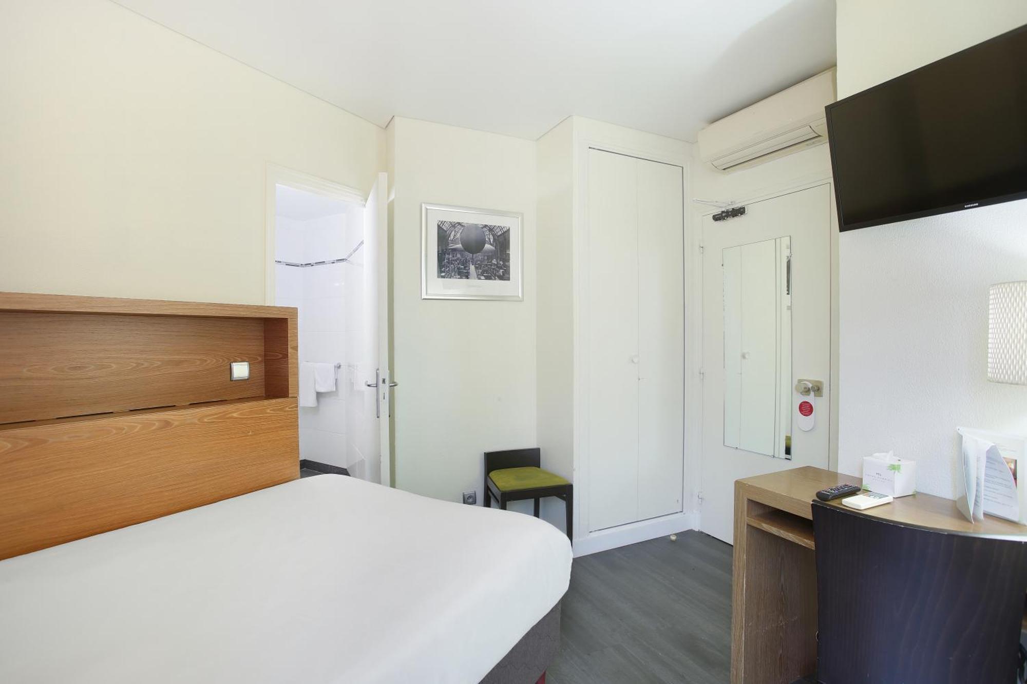 Hotel Gabriel Issy Paris Exterior foto